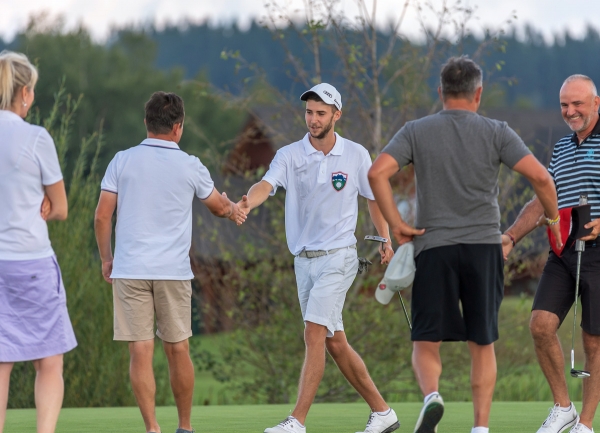 V4 Golf Cup 2018