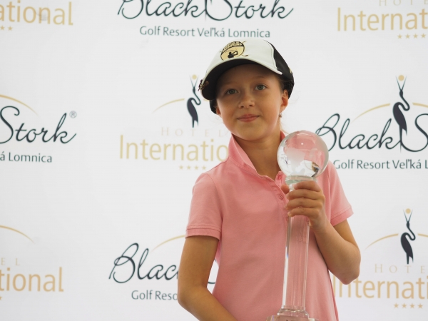 Zoey Sophia Pápay na Champion of Champions! na návšteve v Black Stork
